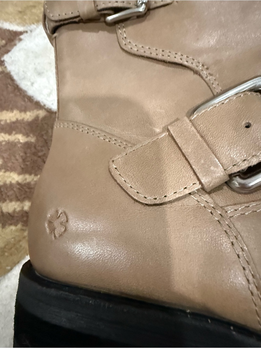 Lucky Brand Taini Biker Boots in a beige/silver cloud leather 10m - Picture 7 of 12